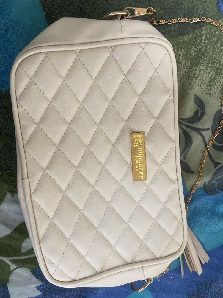 I Am Selling Girls Slings Bag