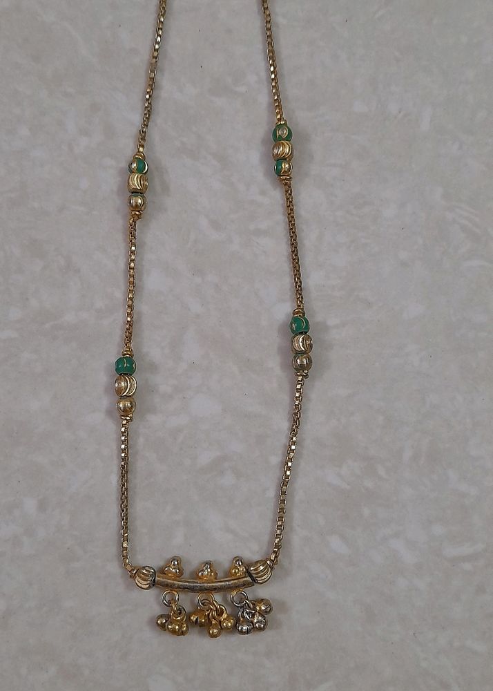 Golden PENDANT NECKLACE