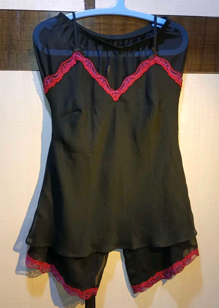 Sexy Black &amp; Pink Lingerie Set