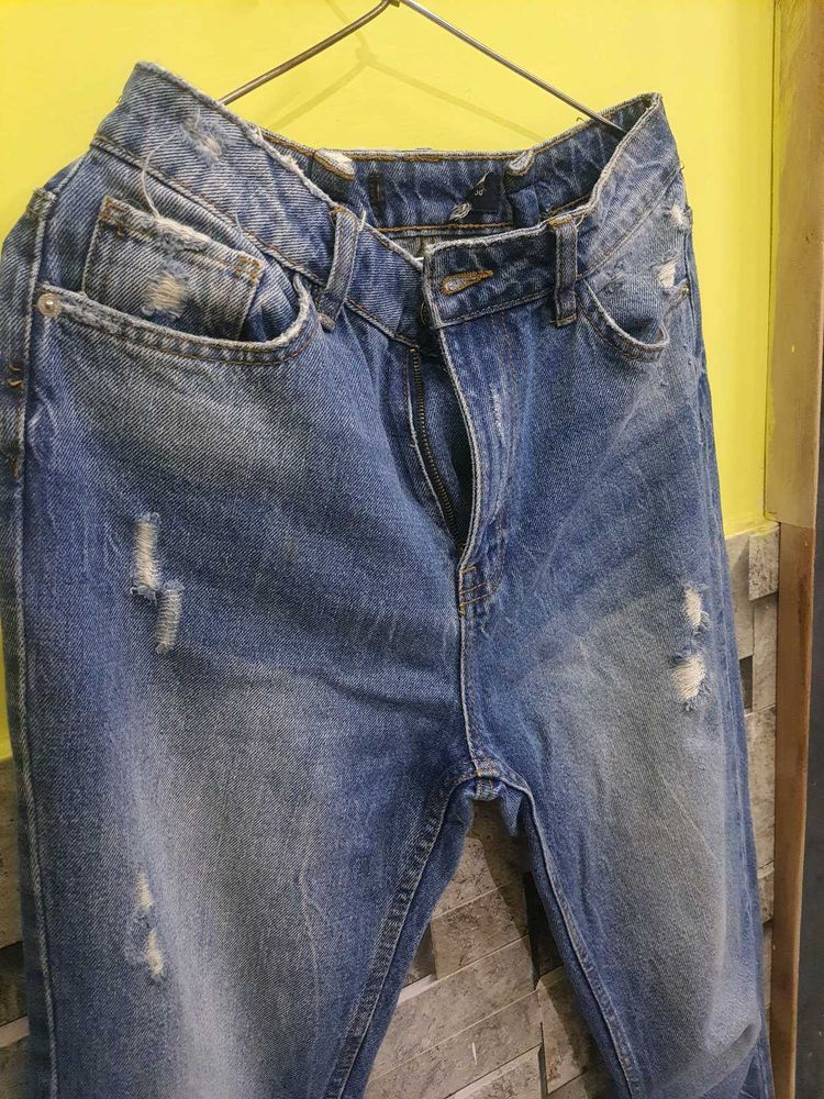 Mom Ripped Jeans
