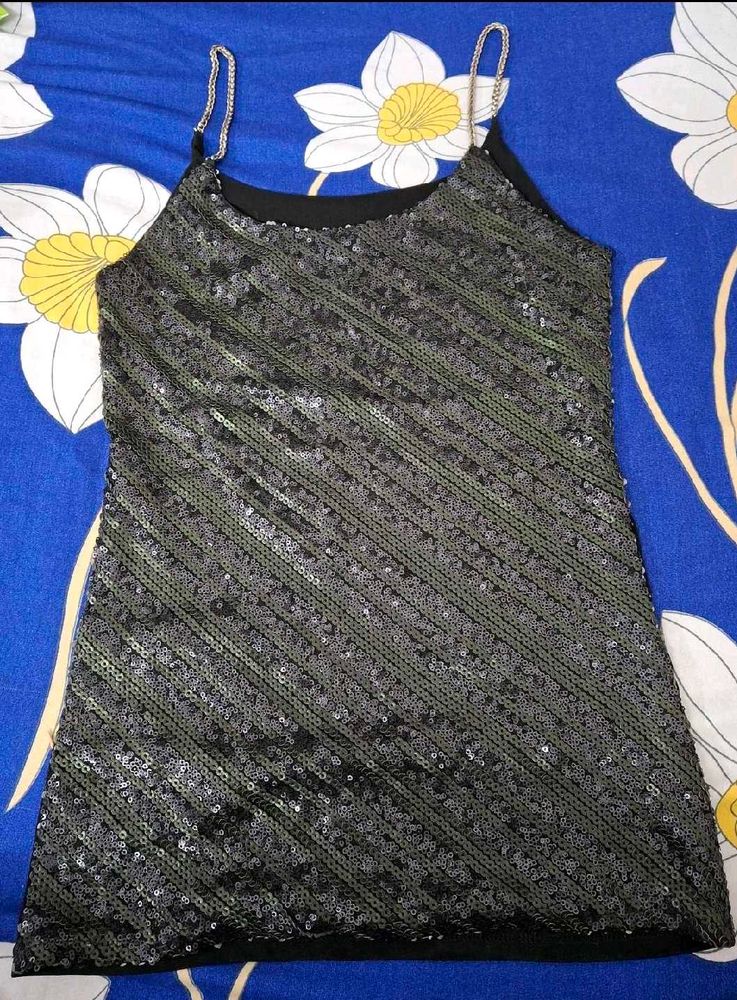Black Fit Party Top