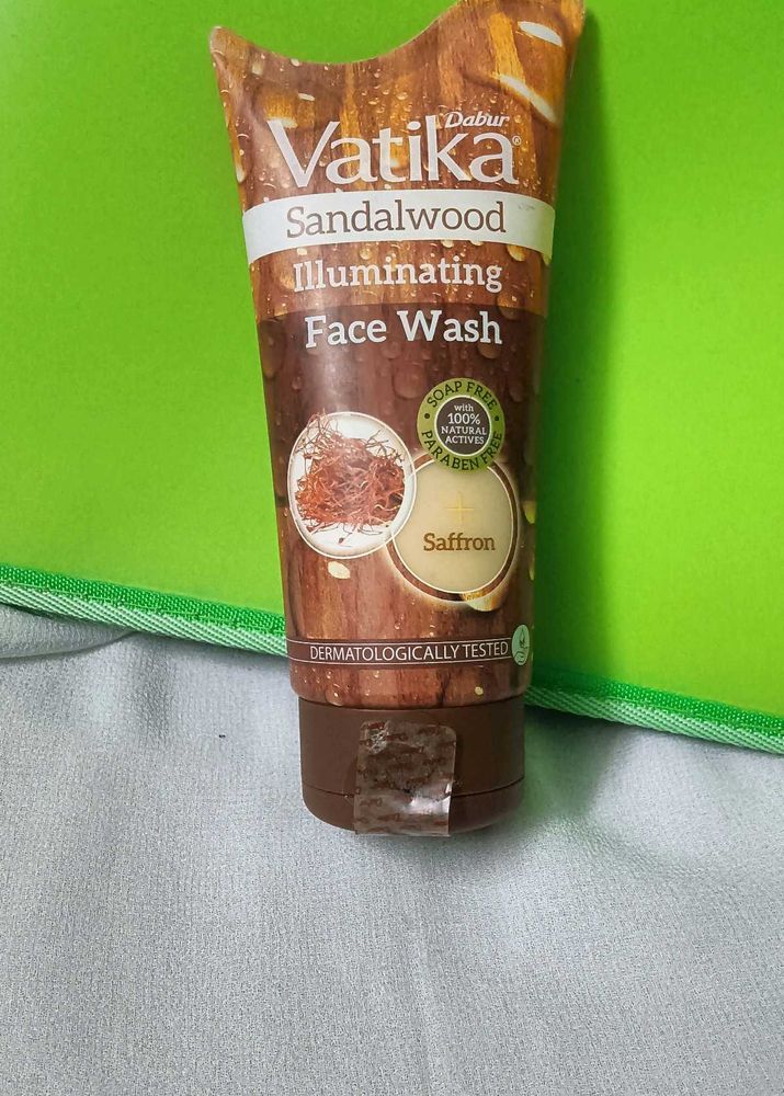 Vatika Sandalwood Face Wash 150 ml