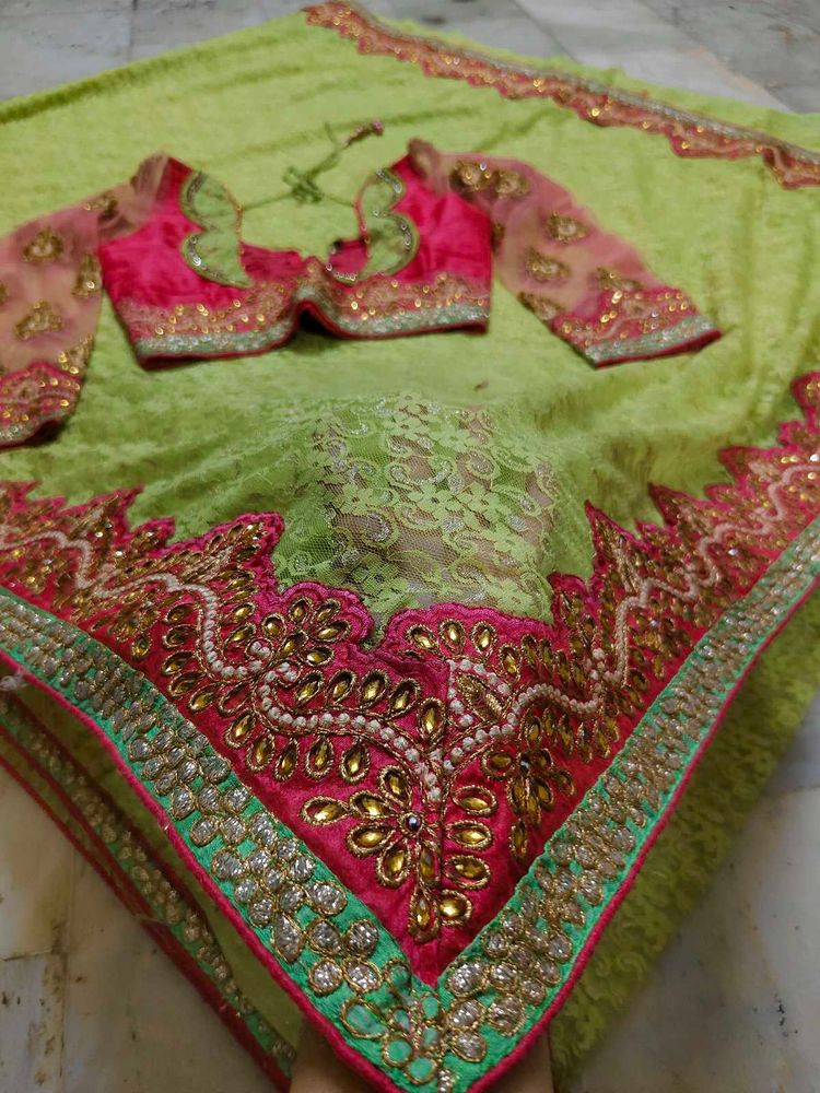 Designer Blouse With Saree 💝