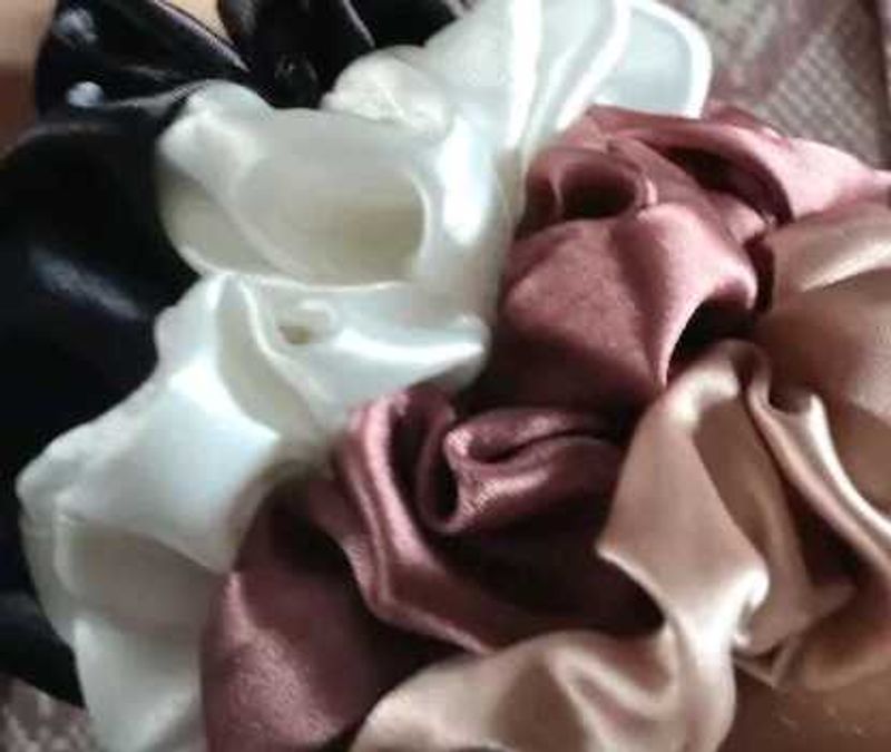 Silk Scrunchie Set