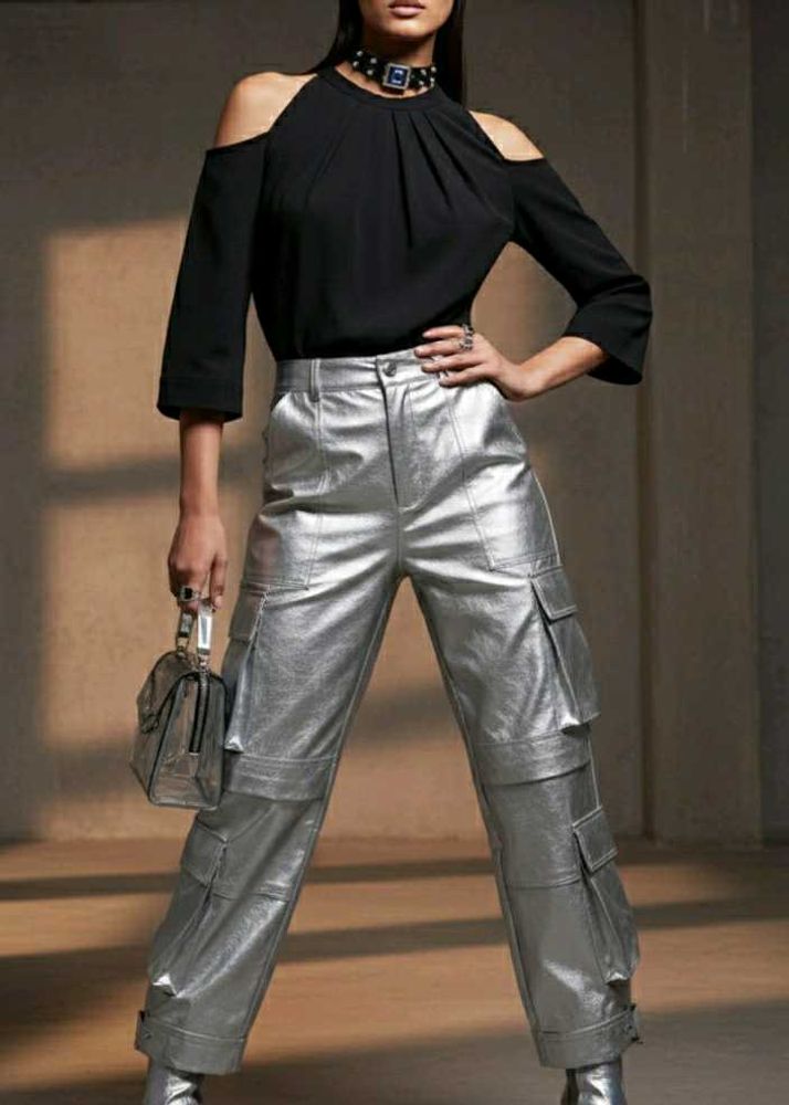 Cute Cold Shoulder Black Top