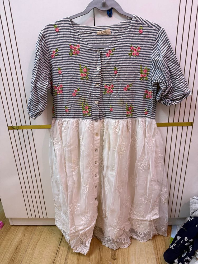 Cute Floral White and blue tunic