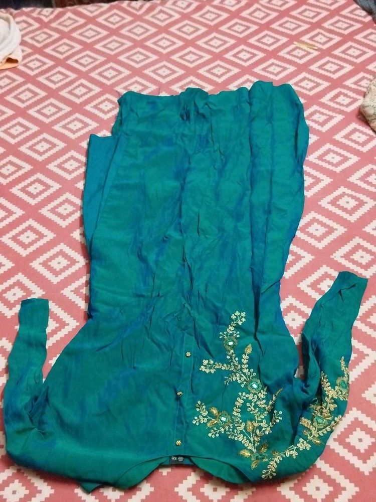 Elegant Embroidered Kurta