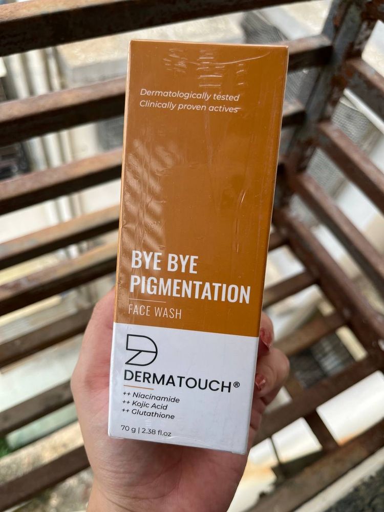 DERMATOUCH Bye Bye Pigmentation Face Wash || Anti Pigmentation Face Wash for Women/Men with Niacinamide, Kojic Acid, &amp; Glutathione -70g