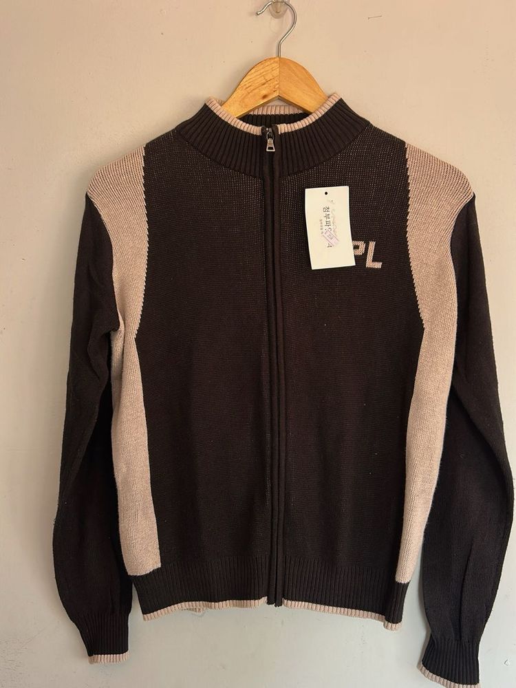 Stylish Two-Tone Knit Cardigan