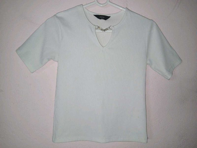 White Chain Detail top
