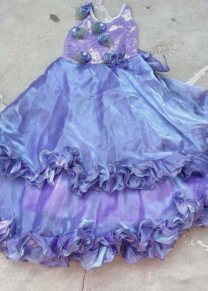 Party Wear Gown!