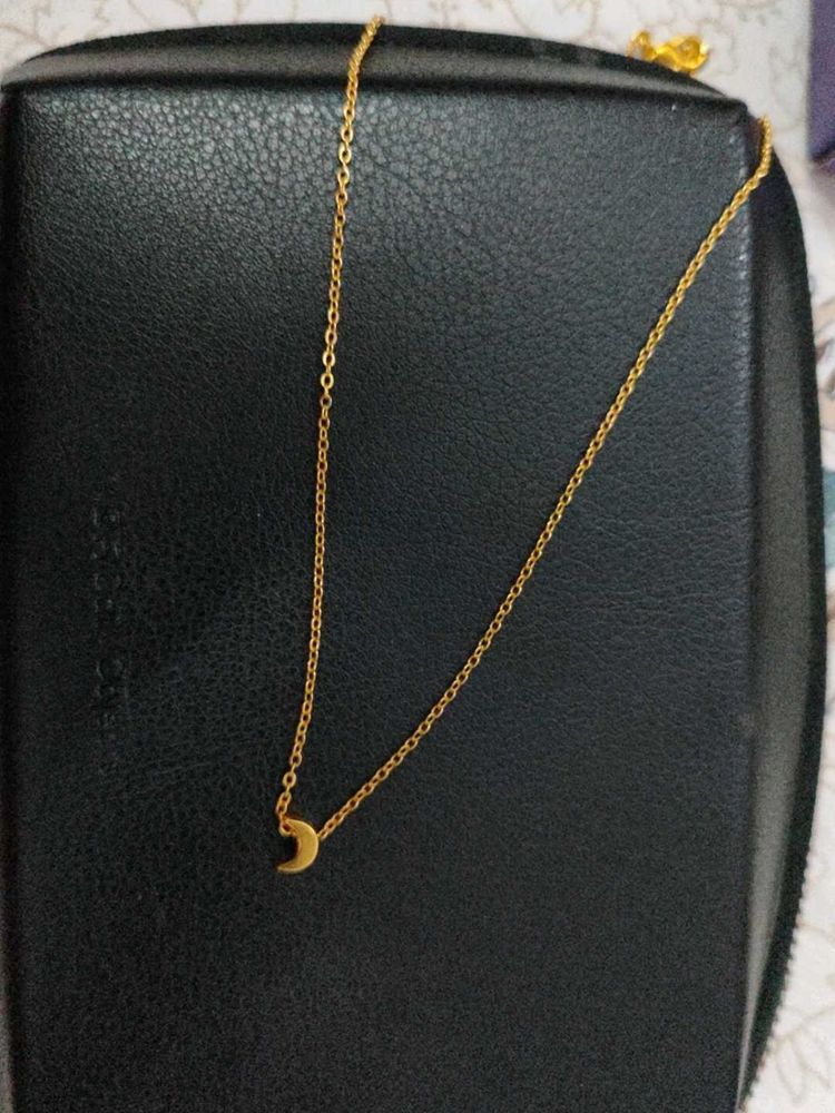 Moon Pendant Necklace