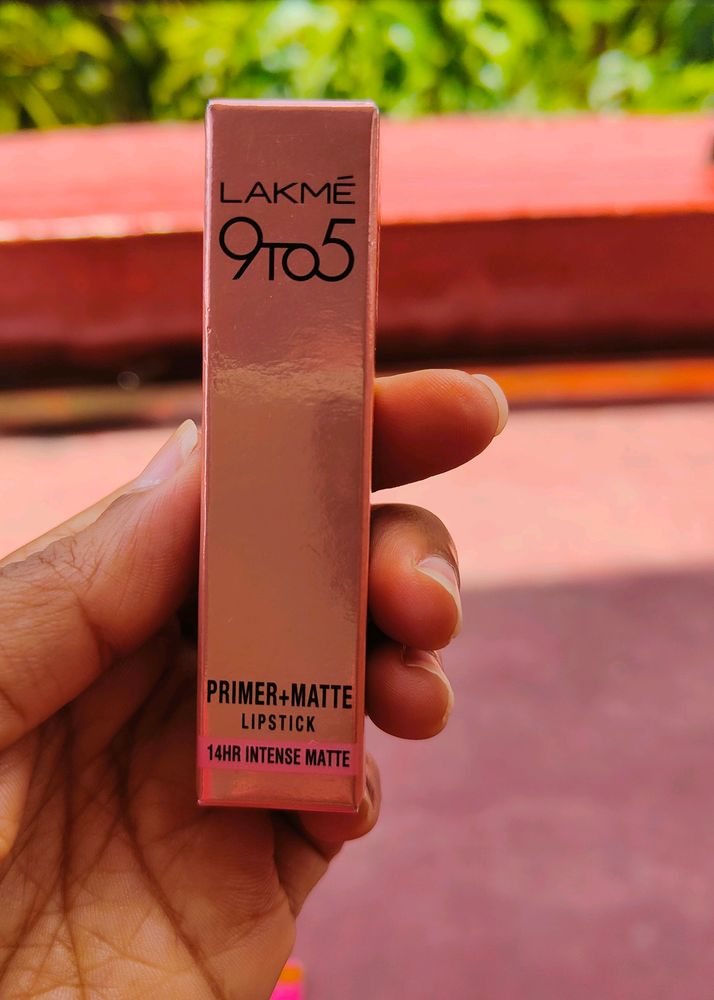 Matt Lipstick Lakme 9 To 5