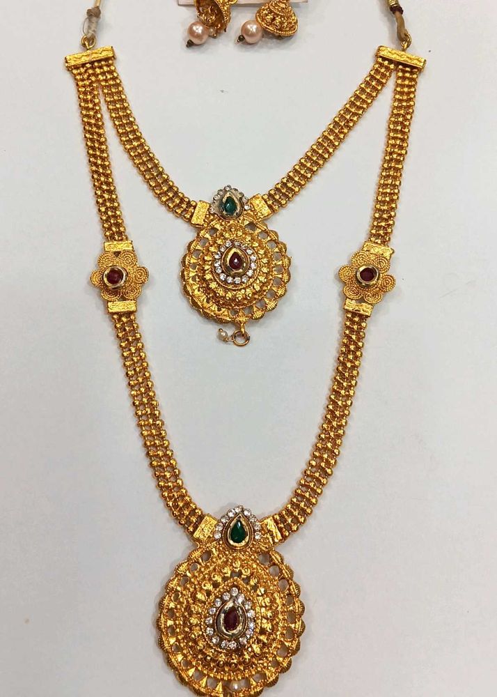 Vintage Gold-Toned Necklace &amp; Earring Set