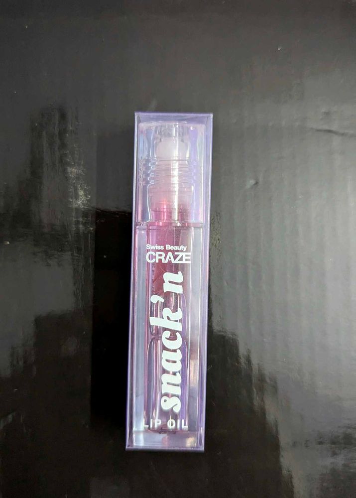 Pink Lip Oil SWISS BEAUTY CRAZE Snack Glassy