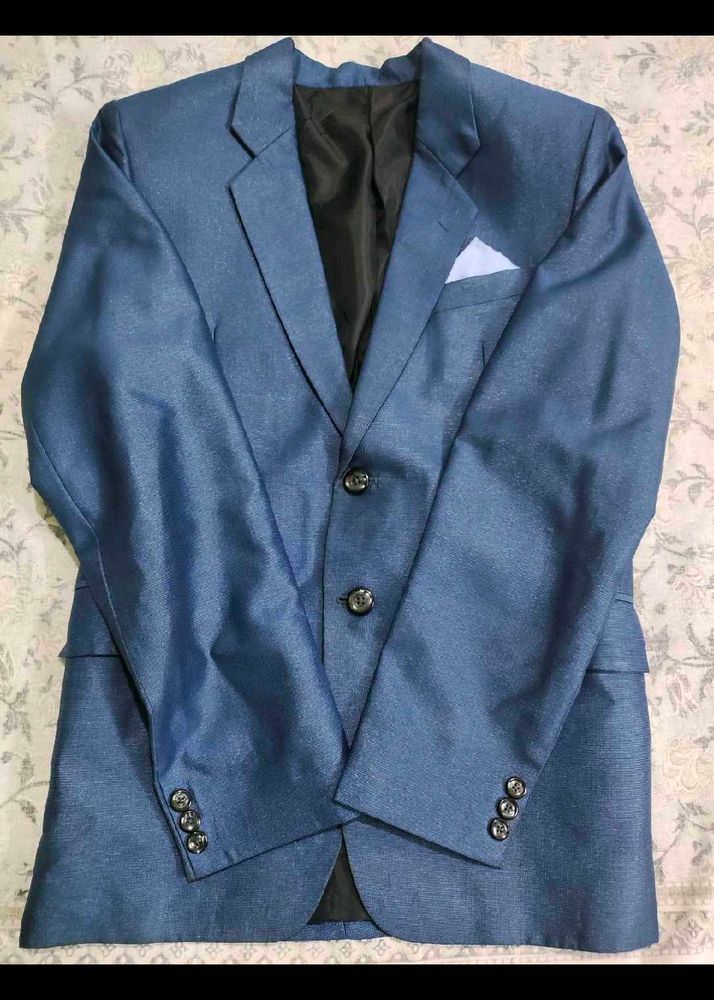Stylish Blue Blazer