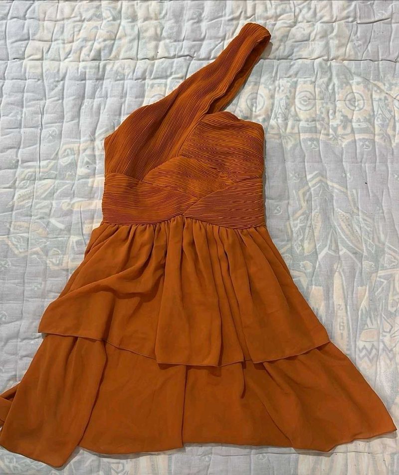 Chic Orange One-Shoulder Dress