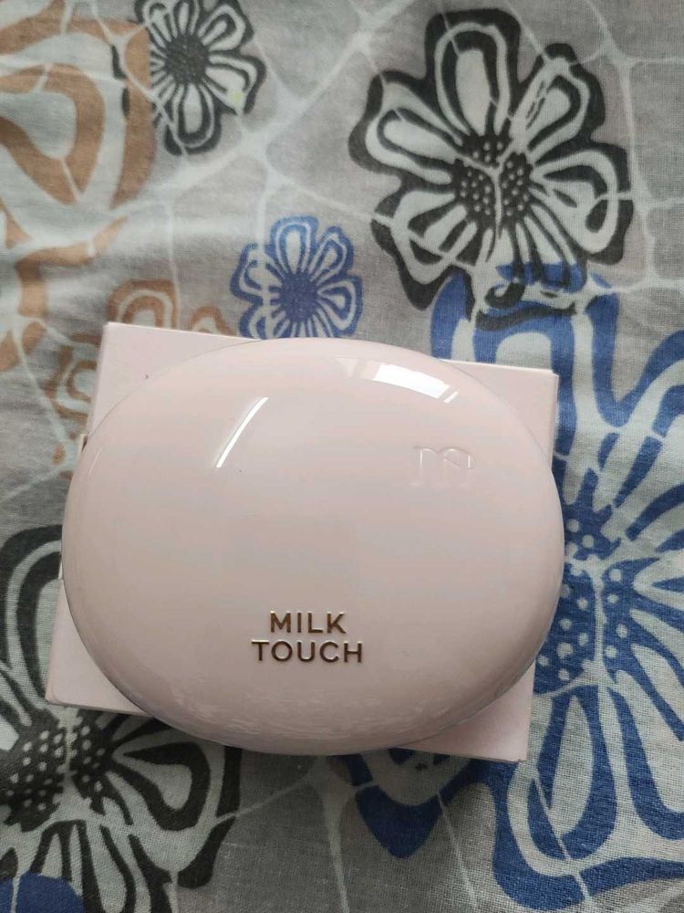 Milk Touch Cushion Foundation Shade 33c