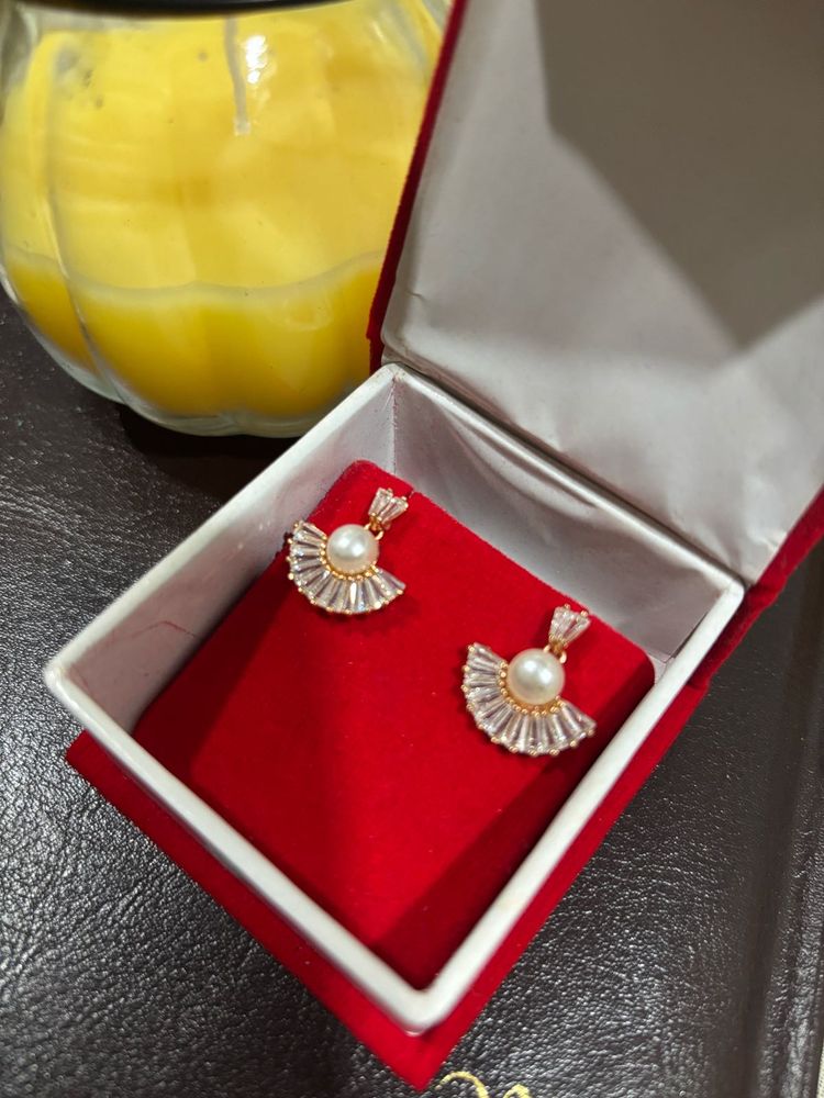 Pearl &amp; Crystal Fan Earrings