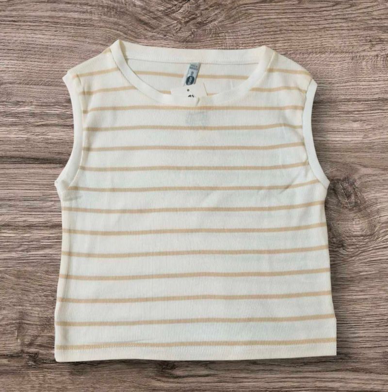 Lycra fabric Crop Tops,(1pcs Rs350)