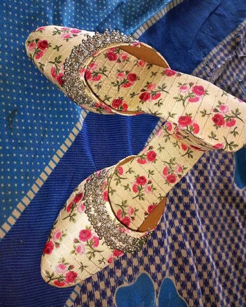 Jutti Jaipur Aali