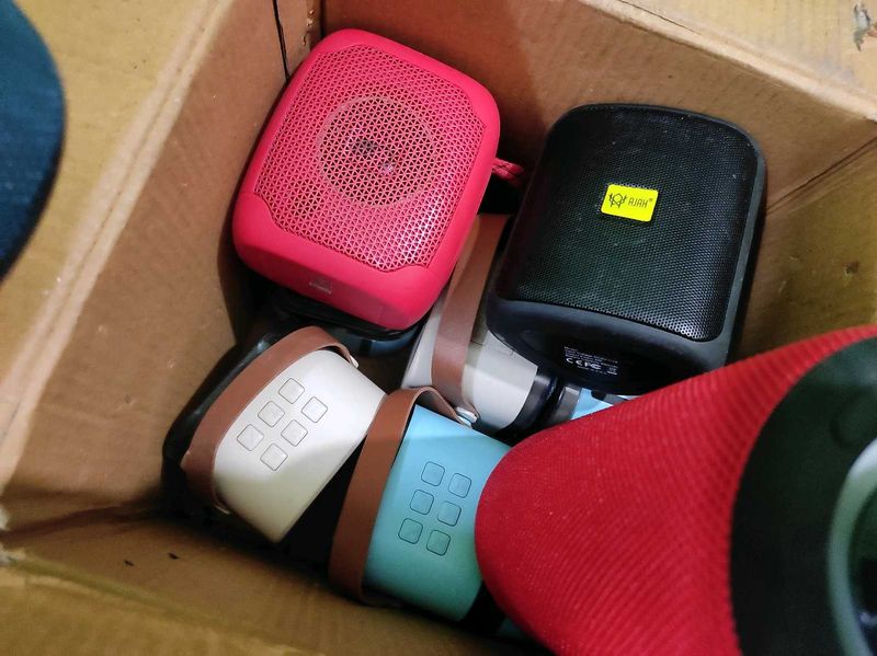 Bluetooth Speaker 3 Pics