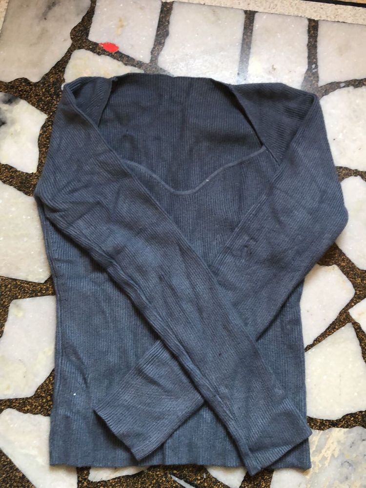 Stylish Blue Knit Top