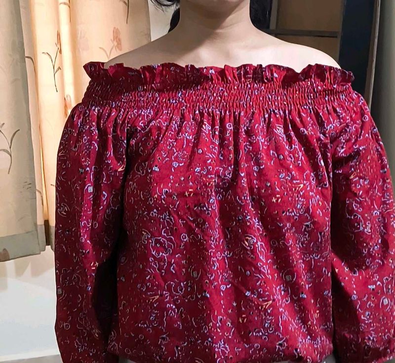 Women Offshoulder Pattern Red Printed Top
