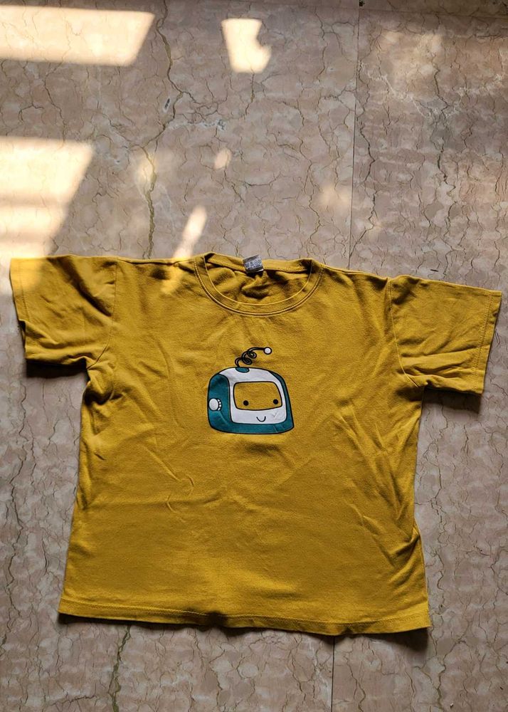 NEW OVERSIZED MUSTARD T-SHIRT