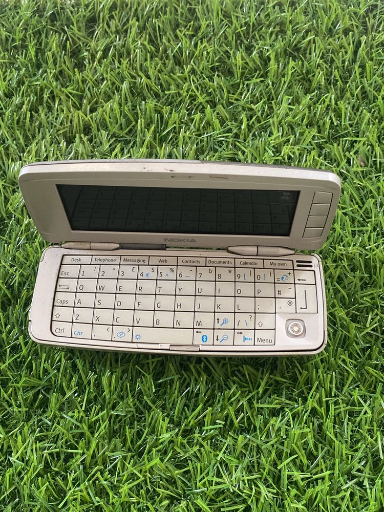Nokia 9300 Non working Mobile