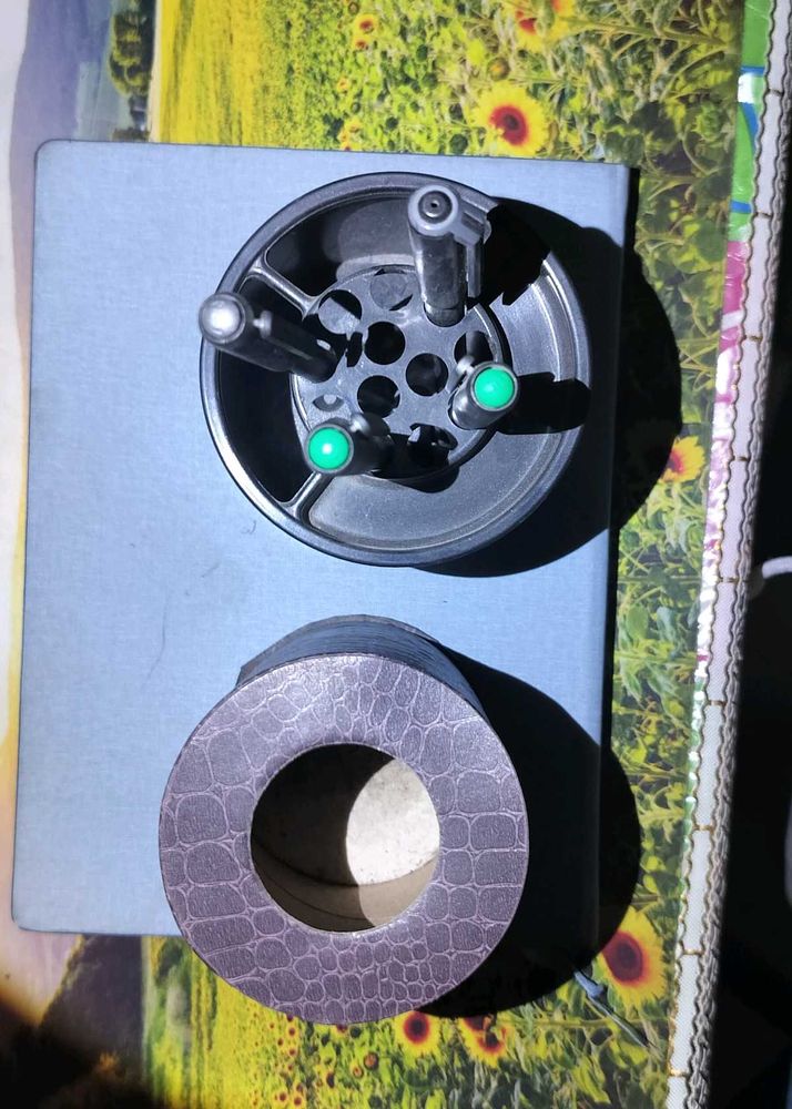 2 Pen stands with 4 pens