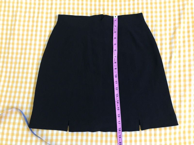 Black Mini Skirt Waist 28-30