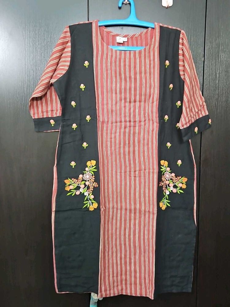 Striped Embroidered Kurta