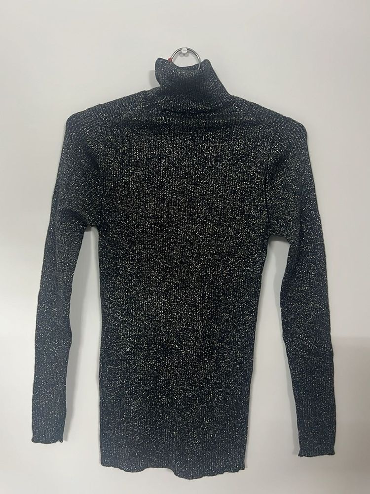 A Turtleneck Party Wear
