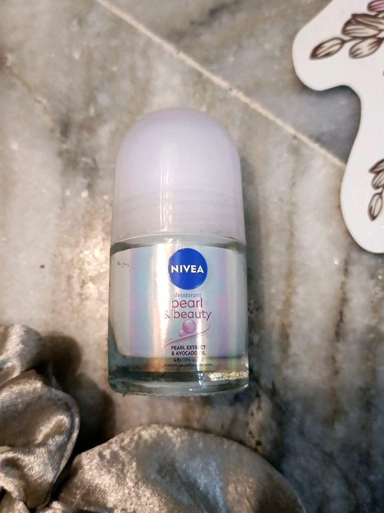 NIVEA PEARL &amp; BEAUTY DEODRANT