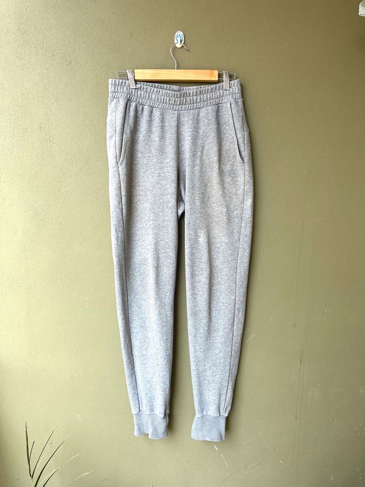 Puma ESS Classic logo Trackpants