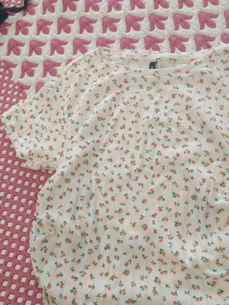 Floral Print T-shirt