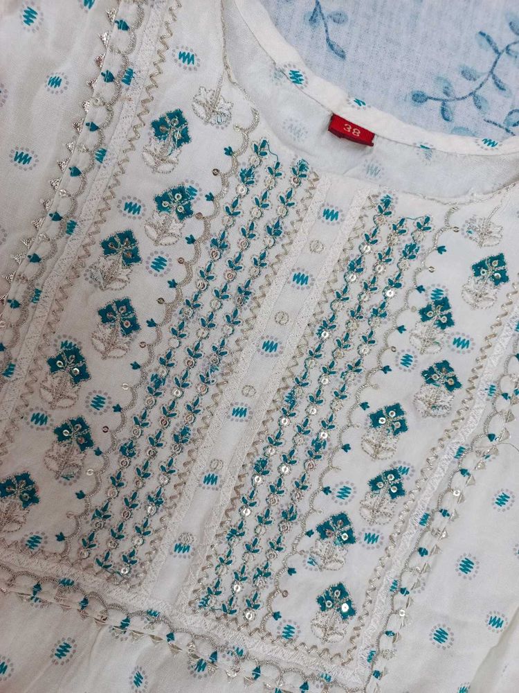 Embroidered Straight Elegant Kurta 🤍🪄