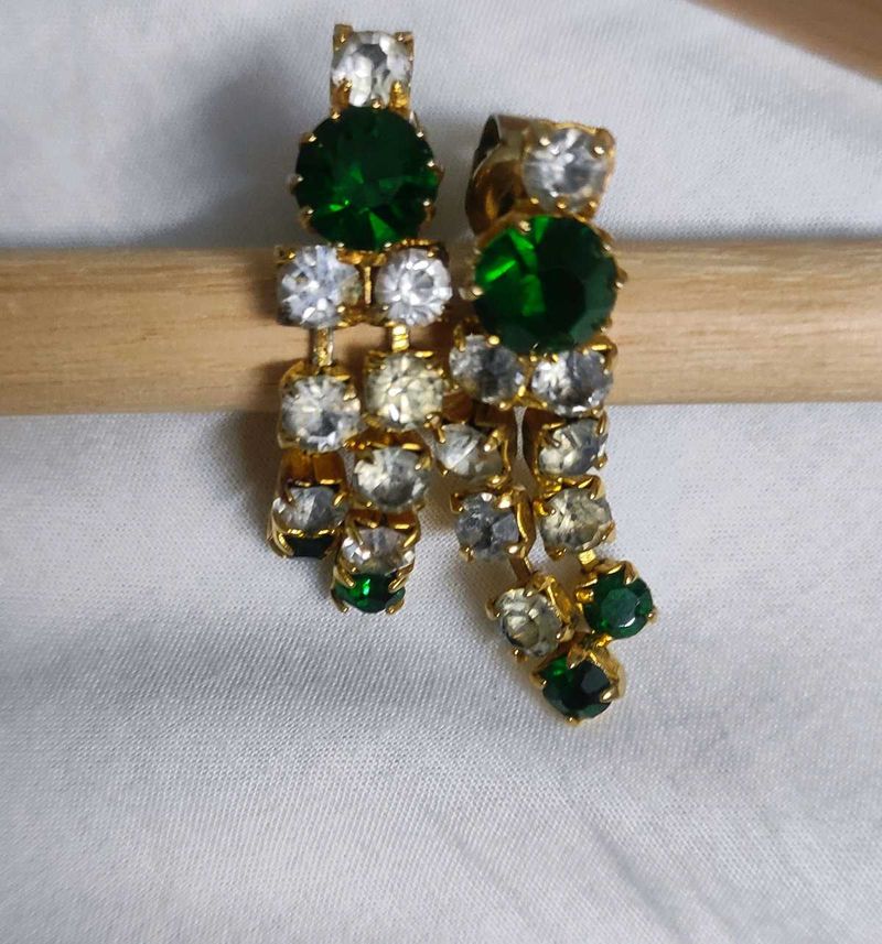Necklace With Ear Rings
