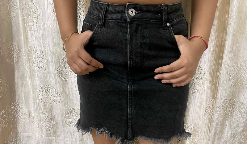 Trendy Short Denim Skirt – Casual &amp; Stylish
