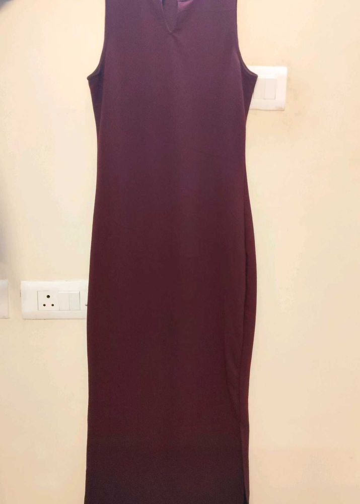Elegant Burgundy Bodycon Dress