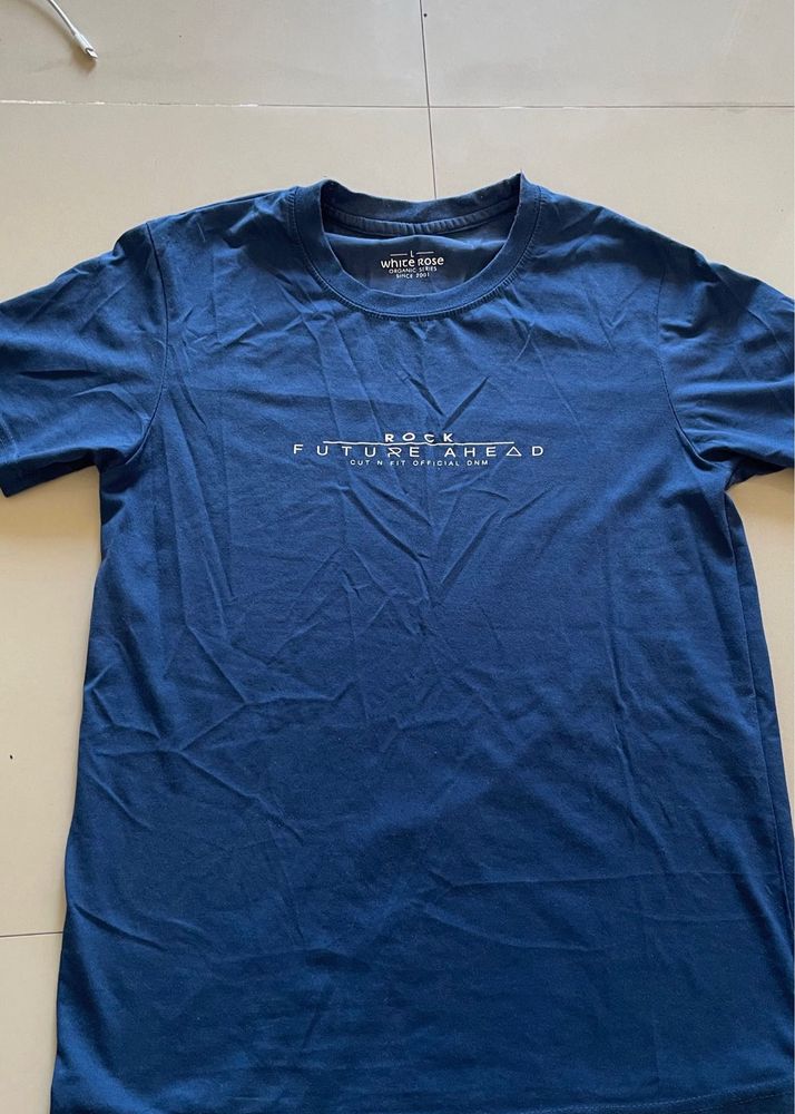 Blue causal T-shirt
