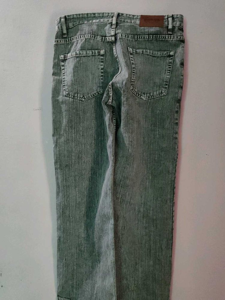 Stylish Denim Baggy Jeans