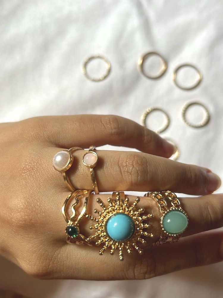 Set Of 5 Stunning Anti Tarnish Gold Rings ✨