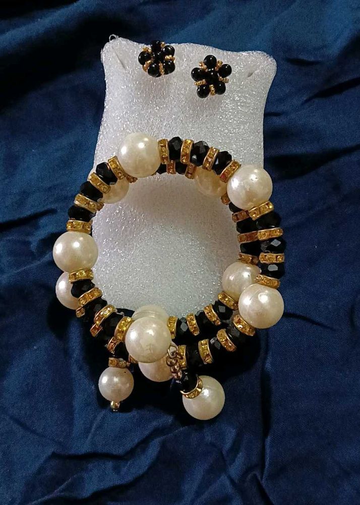 Pearl &amp; Black Bead Jewelry Set