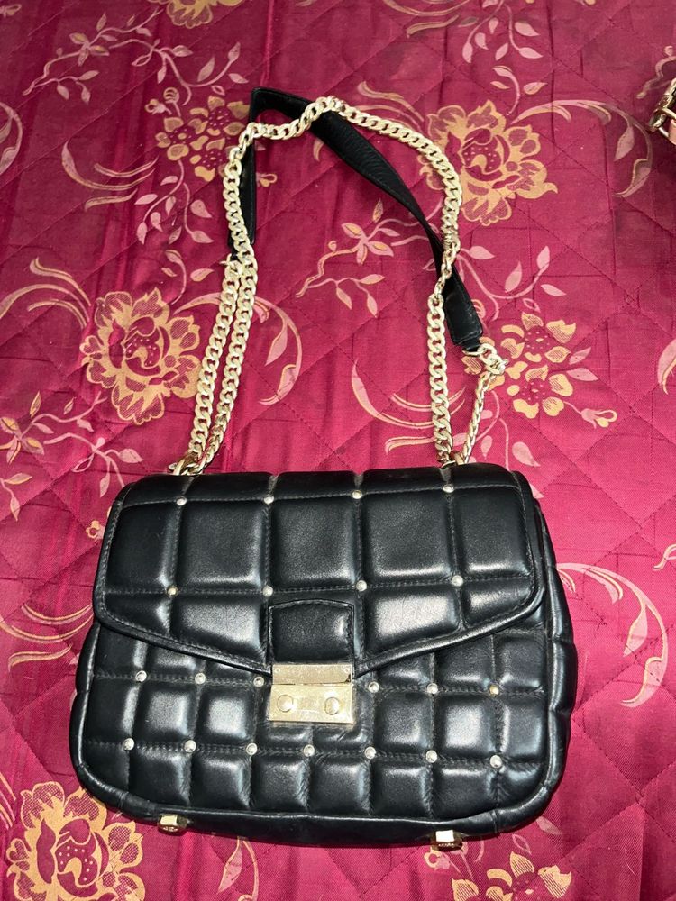 Chic Black Quilted Crossbody Bag