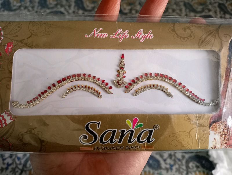 Bridal Eyebrow Bindi....