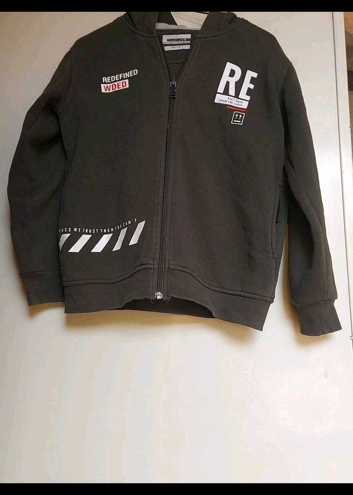 Woolen track suit , slightly used.