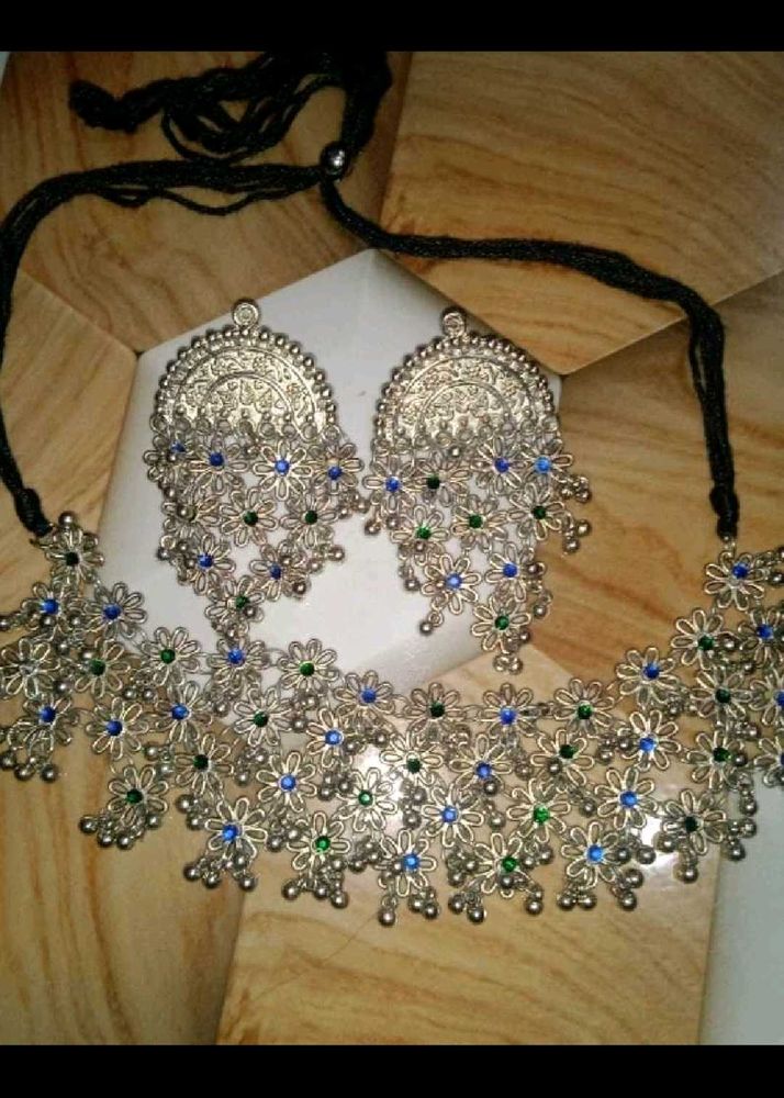 Allow Necklace Earrings Set