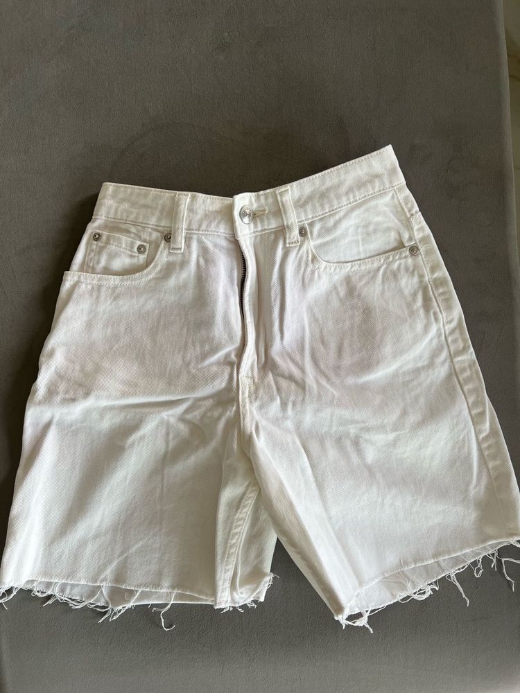 H&amp;M White Denim Cutoff Shorts